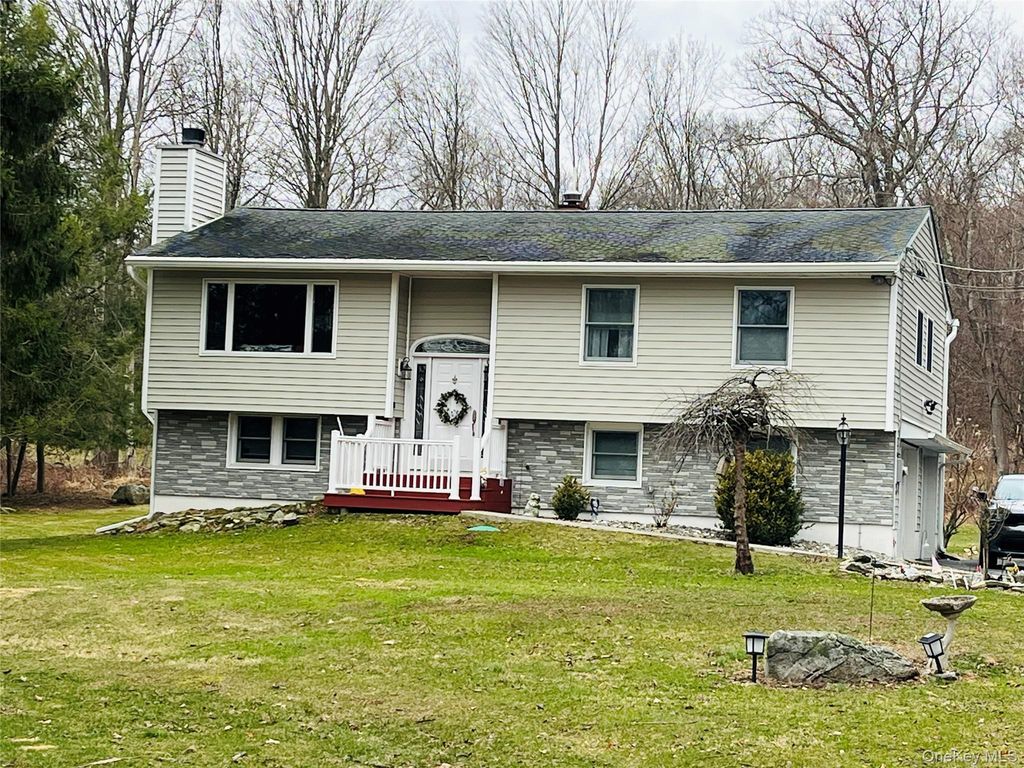 226 White Pond Road, Stormville, NY 12582