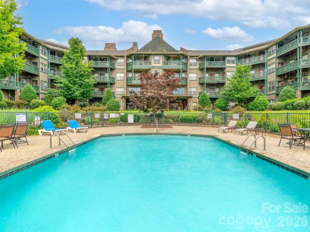 9 Kenilworth Knoll 108, Asheville, NC 28805