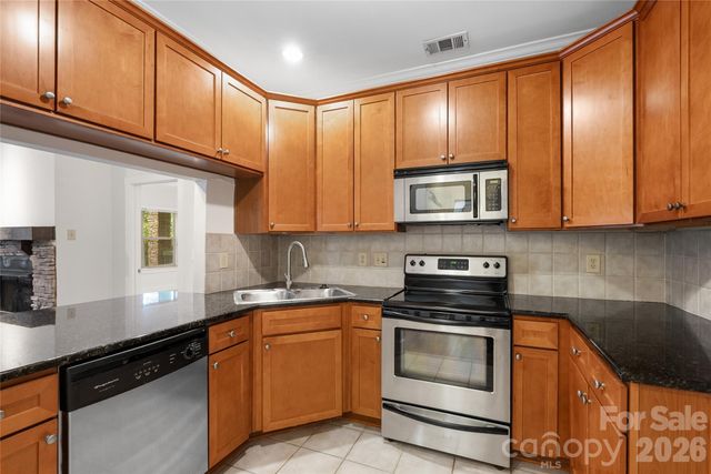 9 Kenilworth Knoll 108, Asheville, NC 28805