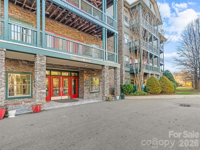 9 Kenilworth Knoll 108, Asheville, NC 28805