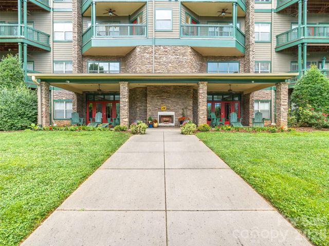 9 Kenilworth Knoll 108, Asheville, NC 28805
