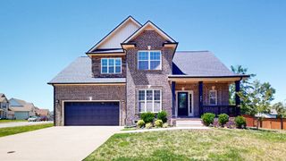 405 Glenstone Springs Dr, Clarksville, TN 37043
