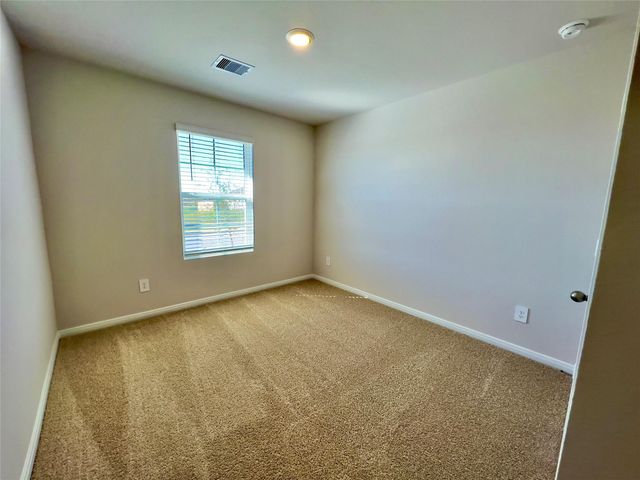 305 Darwin PL, Lockhart, TX 78644