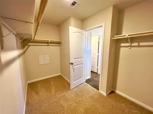 305 Darwin PL, Lockhart, TX 78644