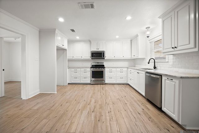 13829 Reed Ave, Baton Rouge, LA 70818