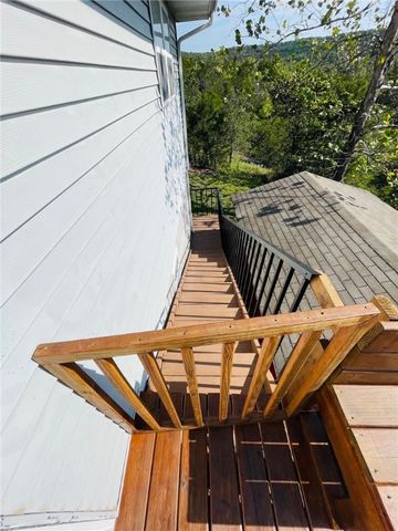 48 Hickory Lane, Holiday Island, AR 72731