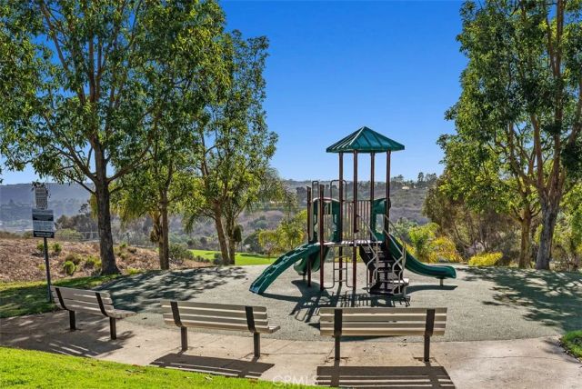3 Silver Glade 229, Laguna Niguel, CA 92677
