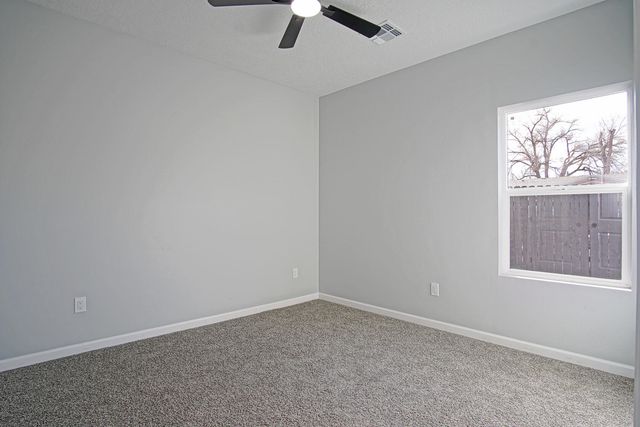 2040 Lucia Avenue SW, Albuquerque, NM 87105