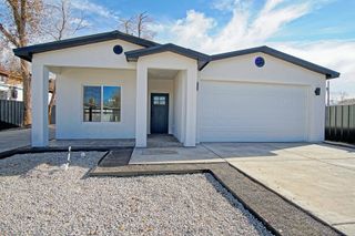 2040 Lucia Avenue SW, Albuquerque, NM 87105