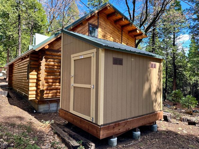 142 Beatrice Dr, Arnold, CA 95223