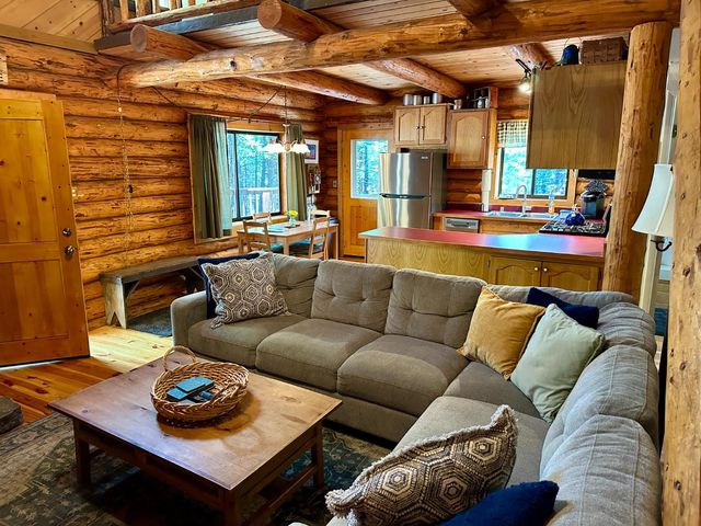 142 Beatrice Dr, Arnold, CA 95223