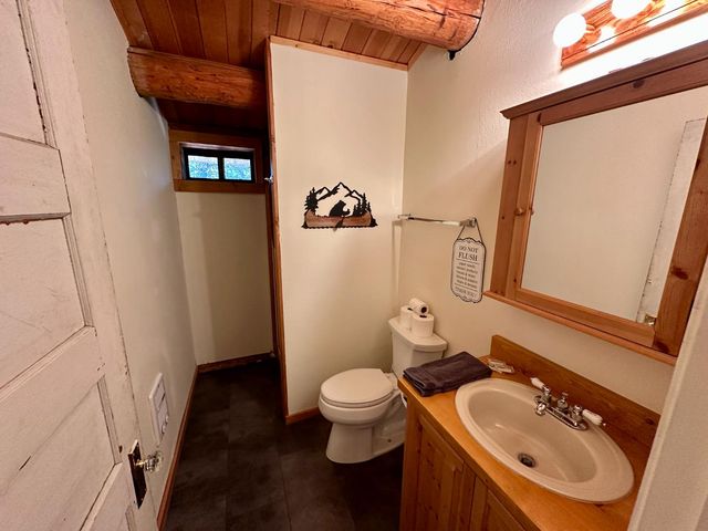 142 Beatrice Dr, Arnold, CA 95223