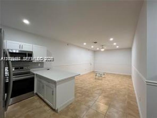 2734 Bird Ave 114, Miami, FL 33133