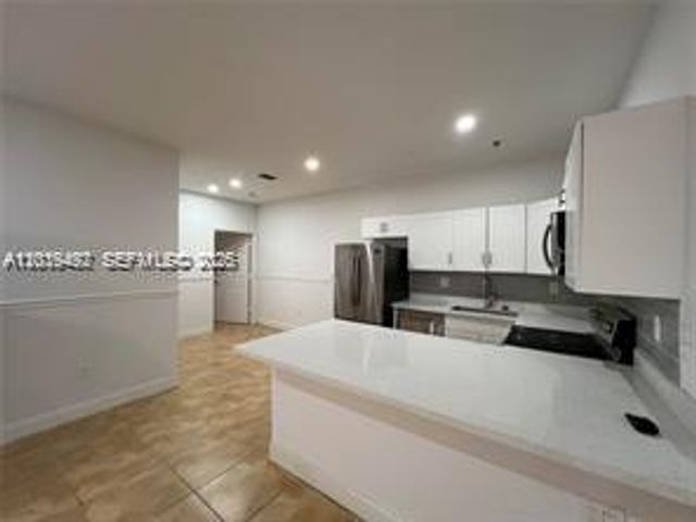 2734 Bird Ave 114, Miami, FL 33133