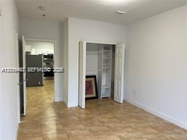 2734 Bird Ave 114, Miami, FL 33133
