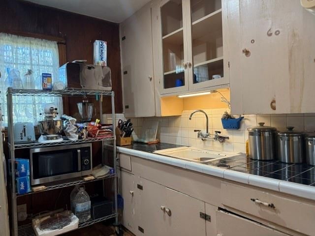 1106 Justin LN, Austin, TX 78757