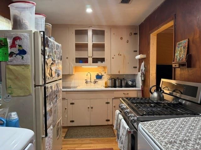 1106 Justin LN, Austin, TX 78757