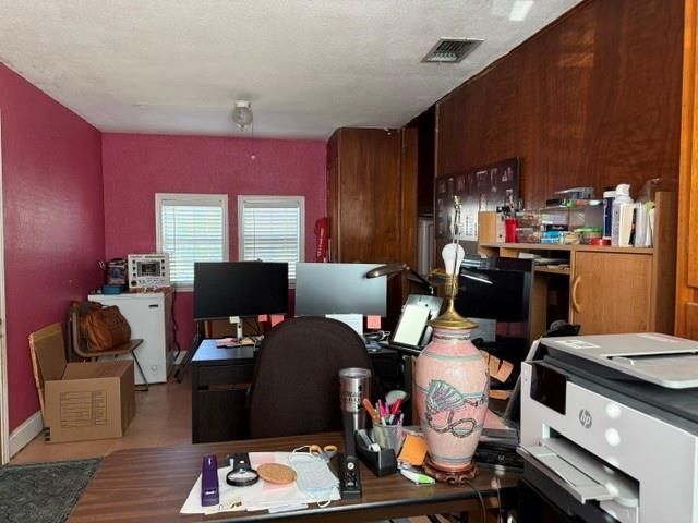 1106 Justin LN, Austin, TX 78757