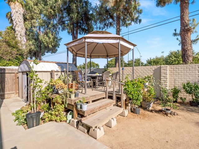 3669 W Terrace Avenue, Fresno, CA 93722