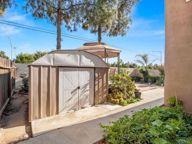 3669 W Terrace Avenue, Fresno, CA 93722