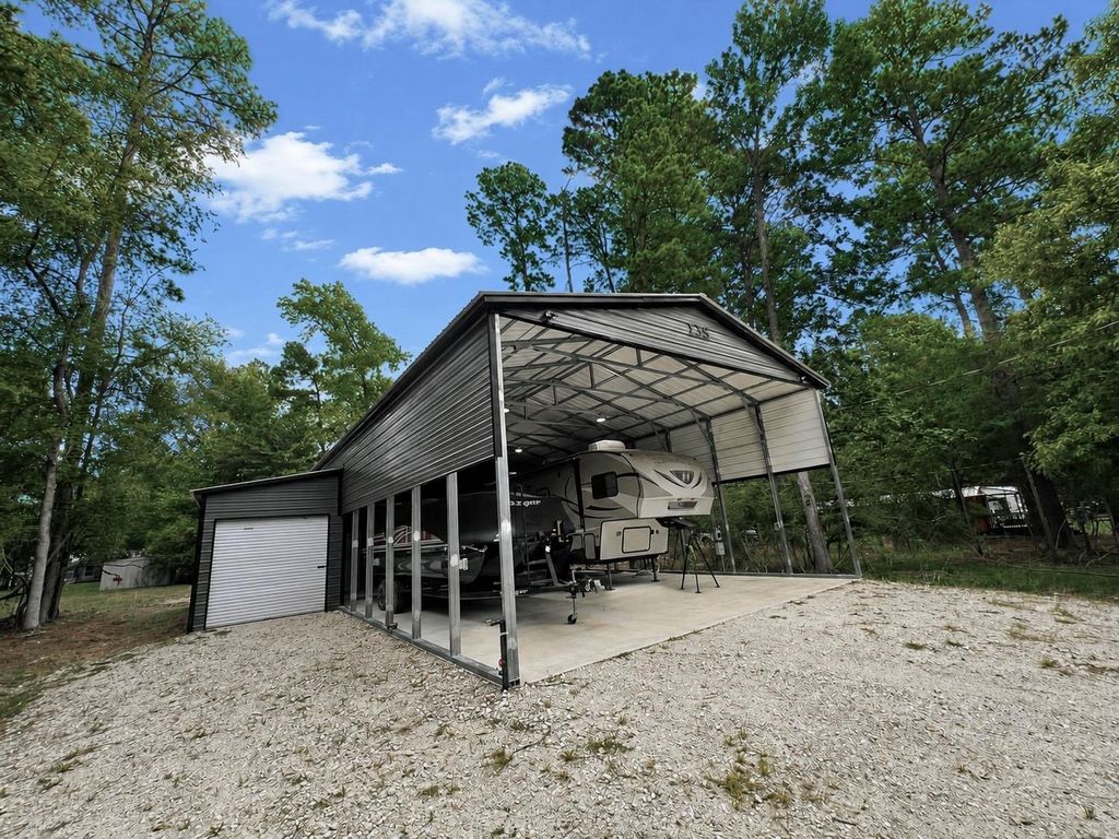 135 Canadian Drive, Trinity, TX 75862