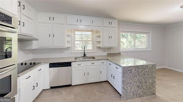 8 Larose Drive SW, Marietta, GA 30060