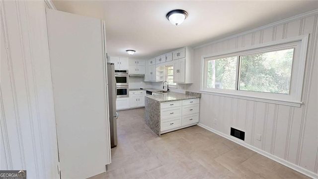 8 Larose Drive SW, Marietta, GA 30060