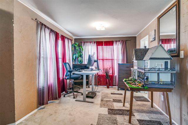 2040 Stagecoach Trail, Heartland, TX 75126