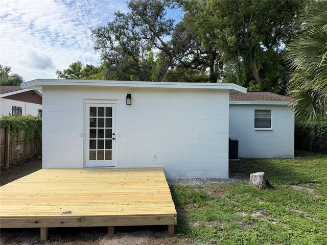 1102 E 108TH AVENUE, Tampa, FL 33612