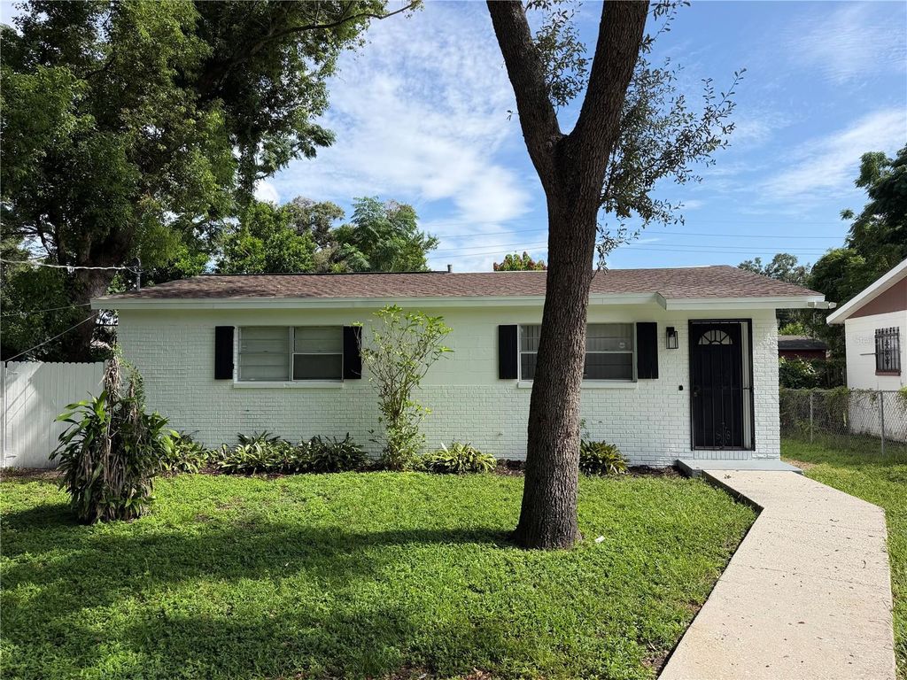 1102 E 108TH AVENUE, Tampa, FL 33612
