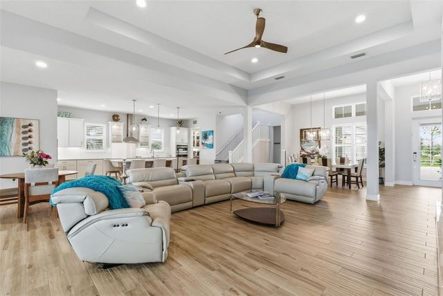 8245 GRANDE SHORES DRIVE, Sarasota, FL 34240