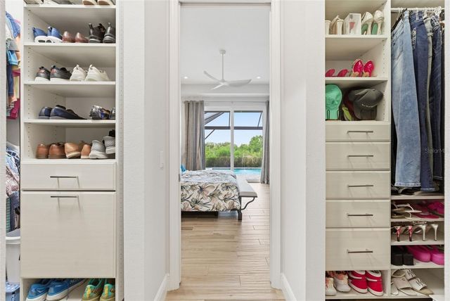 8245 GRANDE SHORES DRIVE, Sarasota, FL 34240