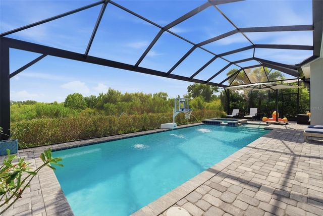 8245 GRANDE SHORES DRIVE, Sarasota, FL 34240