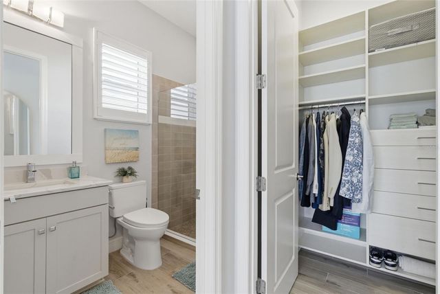 8245 GRANDE SHORES DRIVE, Sarasota, FL 34240