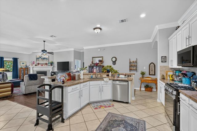 1008 Bell Manor Drive, Savannah, TX 76227
