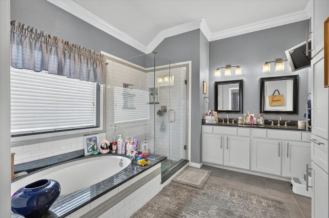 1008 Bell Manor Drive, Savannah, TX 76227