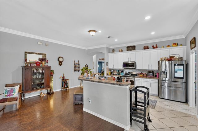 1008 Bell Manor Drive, Savannah, TX 76227