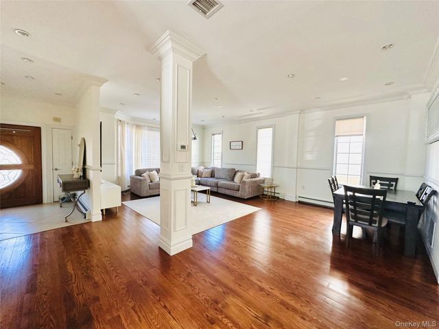 48 Macfarland Avenue, Staten Island, NY 10305