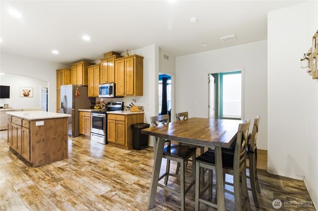 18342 SW Kohse Lane, Rochester, WA 98579