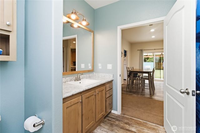 18342 SW Kohse Lane, Rochester, WA 98579