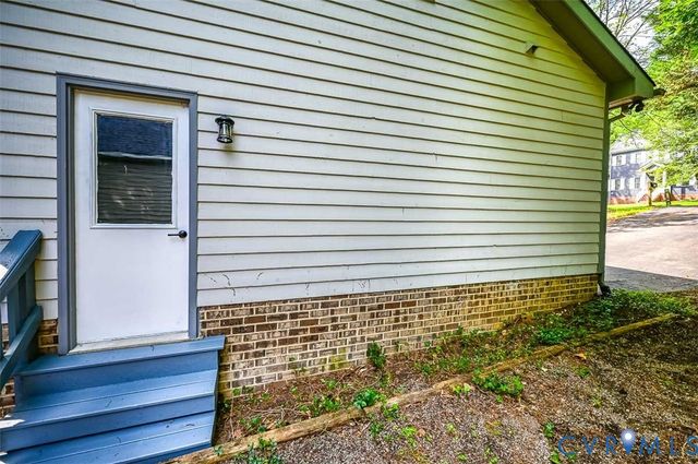 7731 Flag Tail Dr, Midlothian, VA 23112