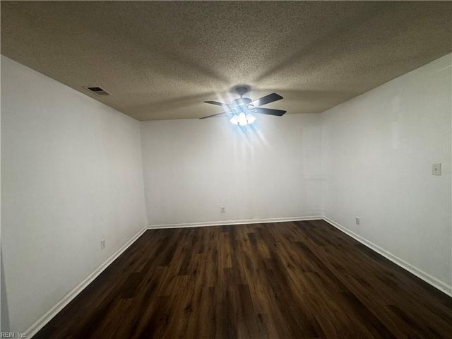 4033 Foxwood DR, Virginia Beach, VA 23462