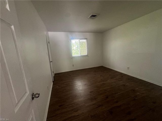 4033 Foxwood DR, Virginia Beach, VA 23462