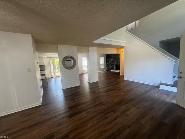 4033 Foxwood DR, Virginia Beach, VA 23462