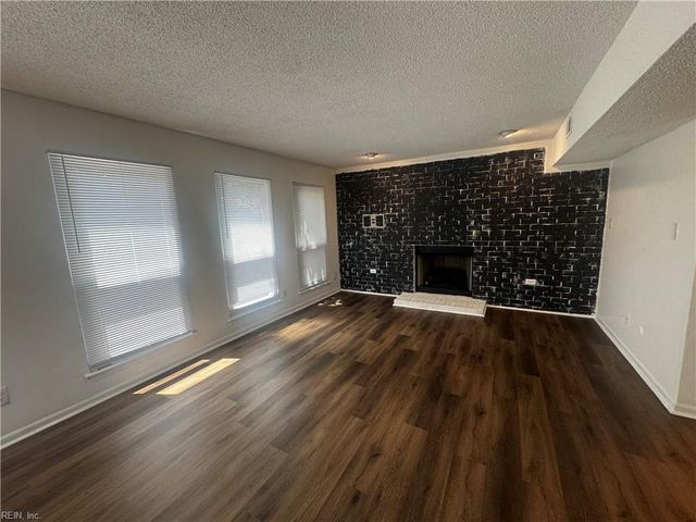 4033 Foxwood DR, Virginia Beach, VA 23462