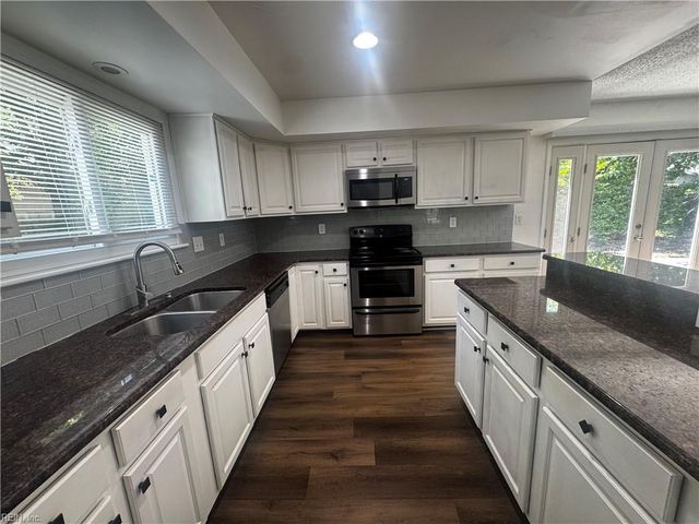 4033 Foxwood DR, Virginia Beach, VA 23462