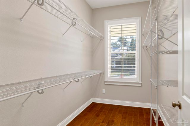 10692 Squall Line Rd, Pensacola, FL 32507