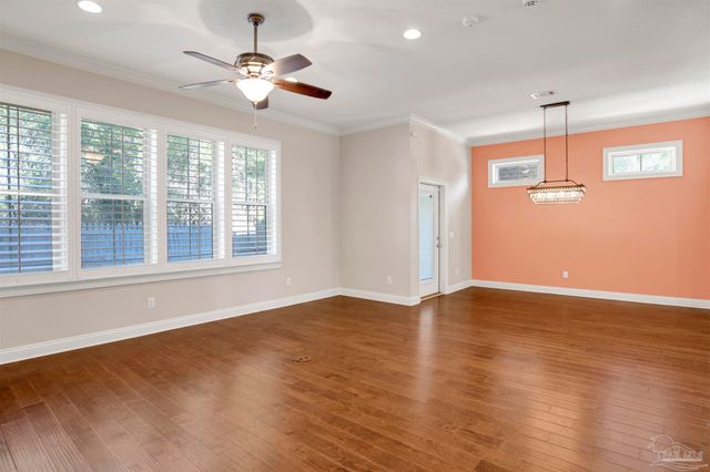 10692 Squall Line Rd, Pensacola, FL 32507