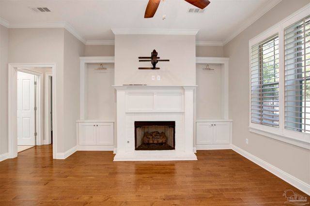 10692 Squall Line Rd, Pensacola, FL 32507