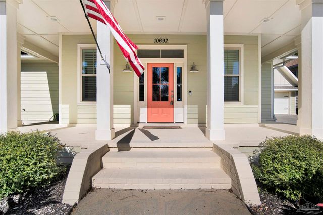 10692 Squall Line Rd, Pensacola, FL 32507